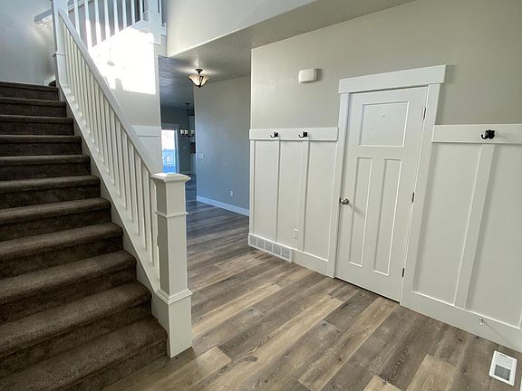 5th image of 2832 S Kollman Ln