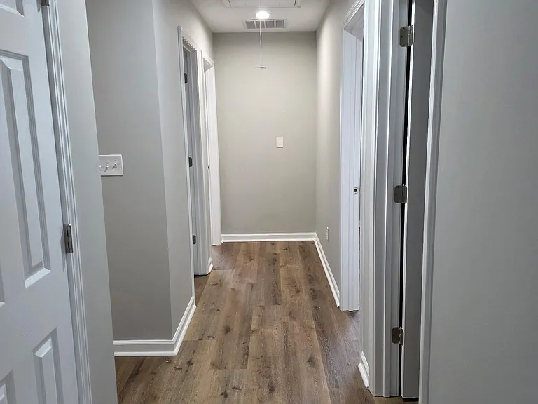 697 Armitage Way — Photo 39