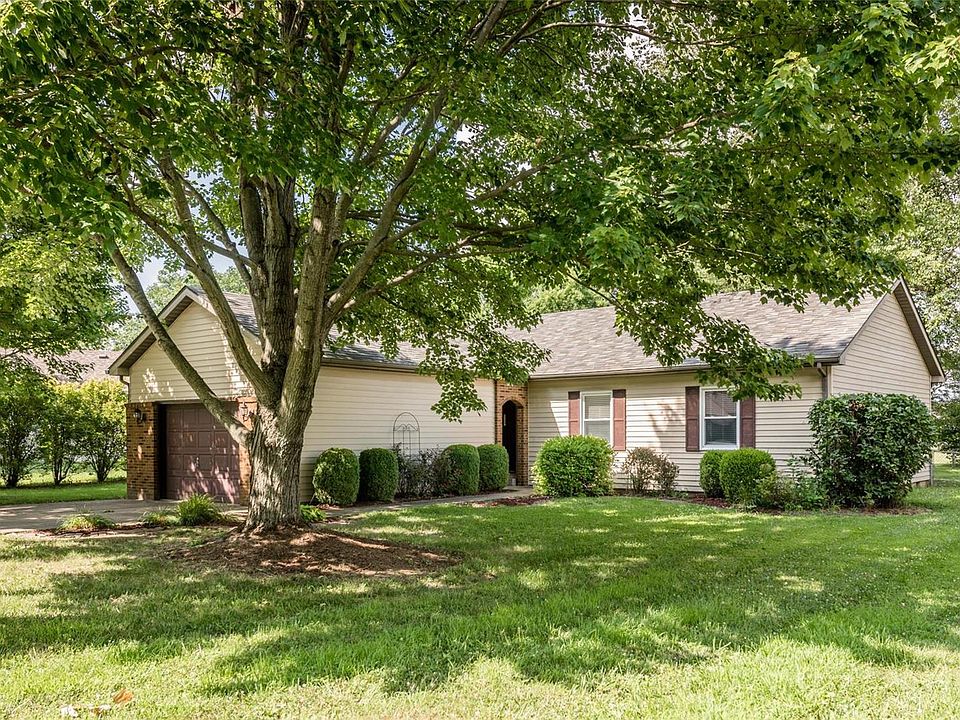 1st image of 23 Cottonwood Glen Dr