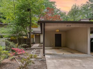 3948 Wendy Ln #10D2, Raleigh, NC 27606