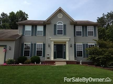 Eaton Estates 4 bd Colonial
