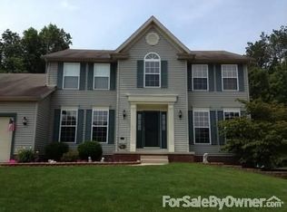 8184 Augusta Ln, Northfield, OH 44067