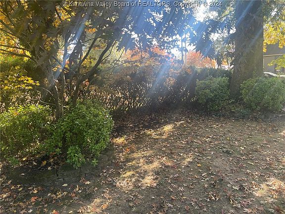 4th image of 4112 Noyes Ave