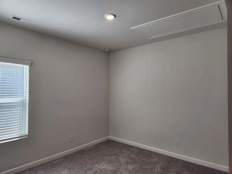 8808 Pennegrove Cir — Photo 4