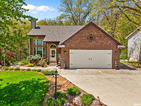 2nd image of 4903 S Lake Camelot Dr