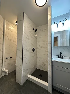 Rented by Peter R. Hungerford, LREB | media 21