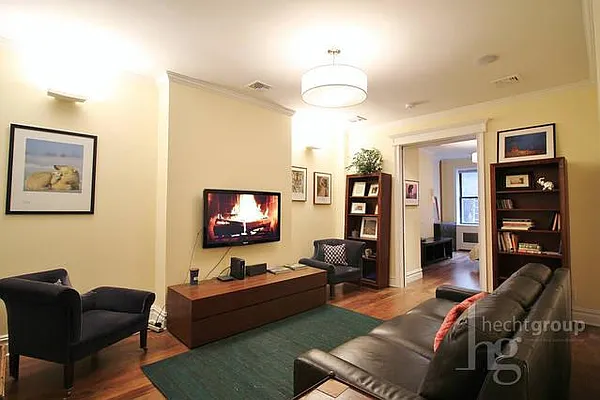 Rented by Hecht Group | media 20