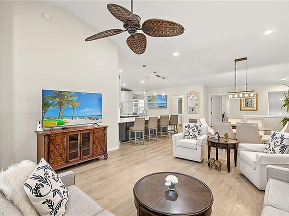 4th image of 23775 Clear Spring CT #2404