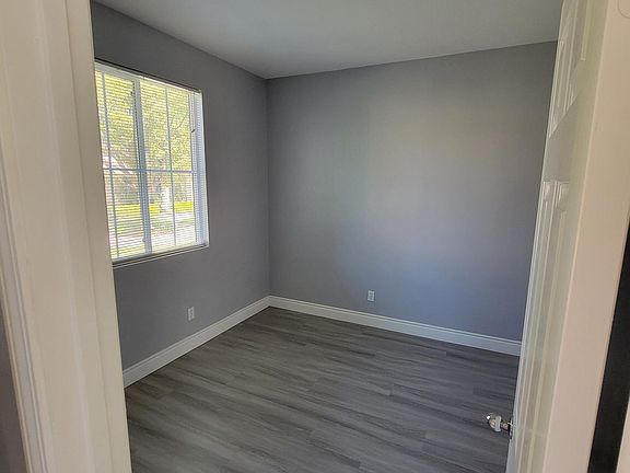 Downstairs office, no closet