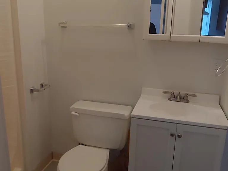 412 N Main St #D — Photo 3
