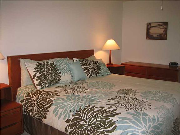 4th image of 5051 N A1a APT 14-3