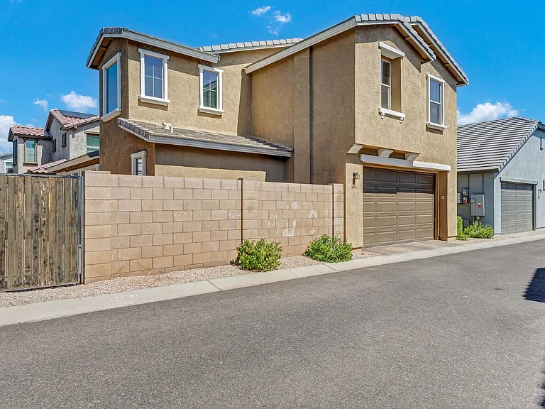 5662 E Butte St — Photo 29