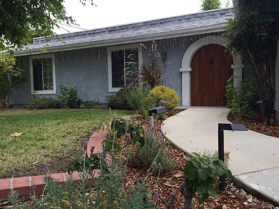 1st image of 11442 Alberni Ave