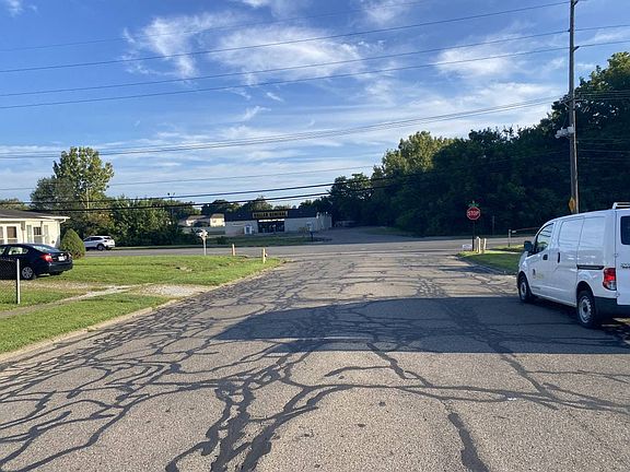 5th image of 720 Brannon Dr