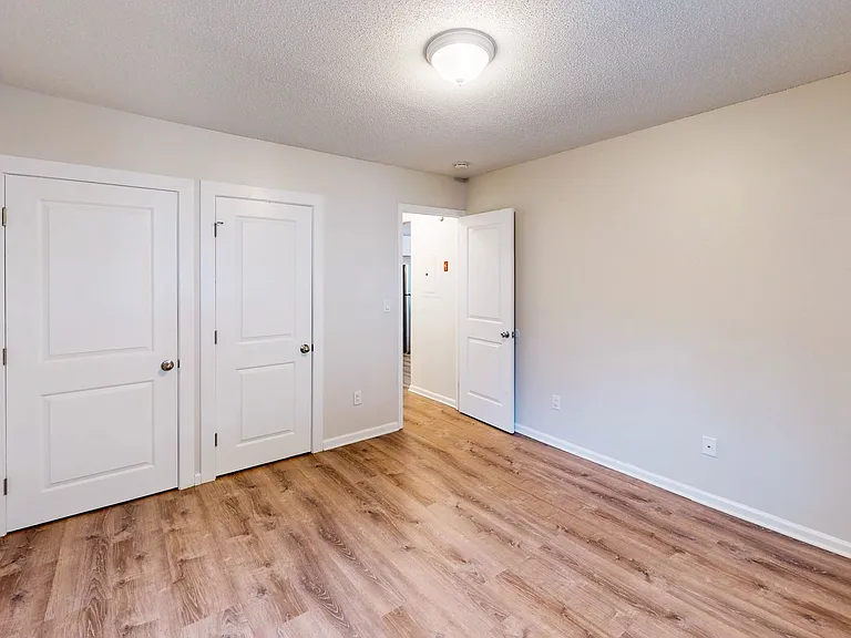 471 Whalley Ave #P — Photo 10