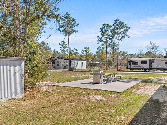 3rd image of 910 Bird Pond Rd