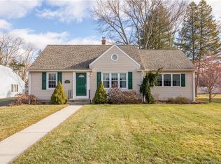 207 Rock Rd, North Haven, CT 06473