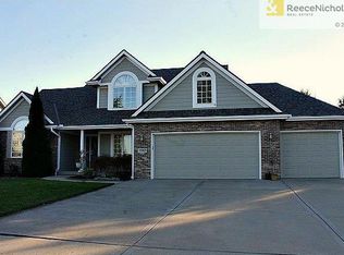 13412 Forest Oaks Dr, Smithville, MO 64089