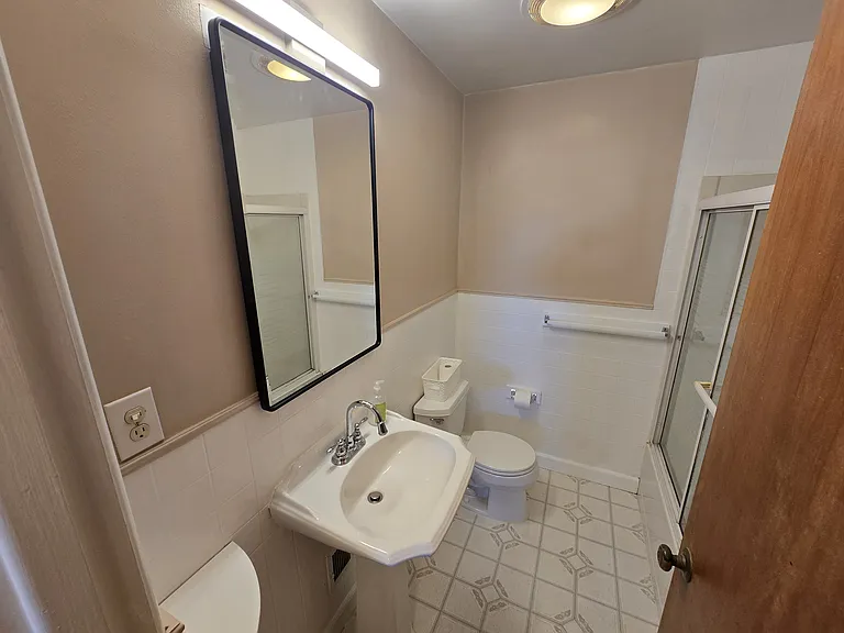 236 W Granada Ave — Photo 11
