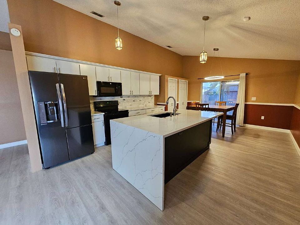1st image of 2788 Maderia Cir