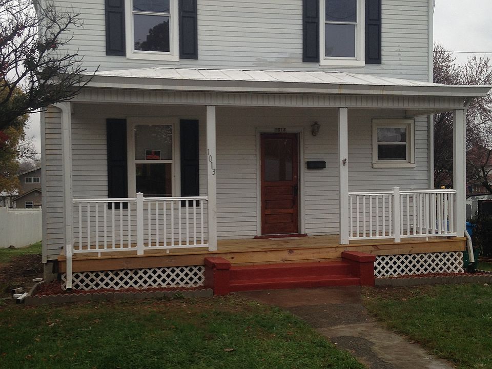 1st image of 1013 17th St SE