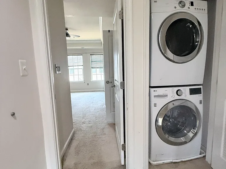 758 S Macon St — Photo 22