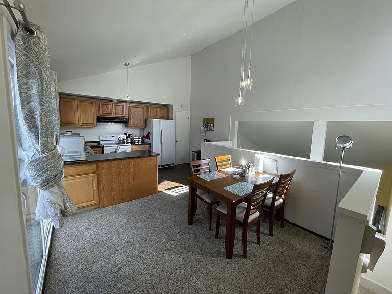 163 Michelle Dr #B — Photo 4