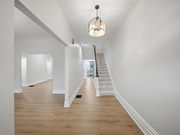 357 Lehigh Ave — Photo 11