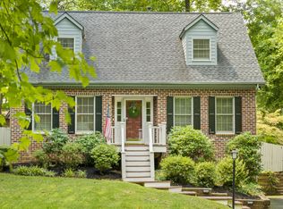 1920 Paty Dr, Johnson City, TN 37604