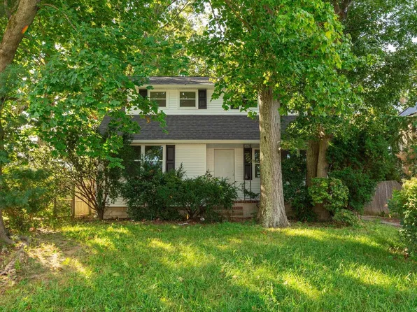 110 Cockonoe Avenue, Babylon, NY 11702