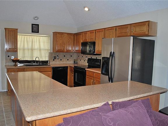 2nd image of 2805 Clearmeadow Dr