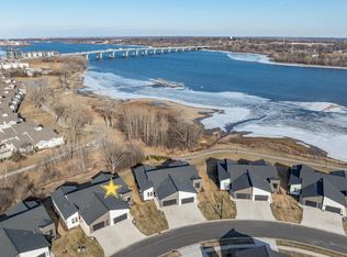 359 Aldon Cir, Green Bay, WI 54304