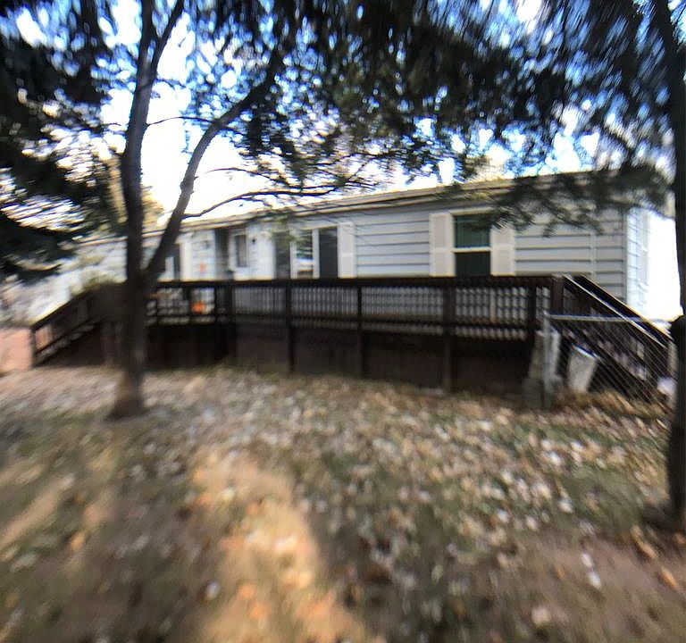 1st image of 670 E Coachman Cir