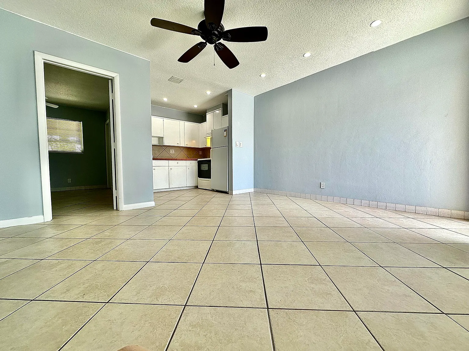 2 bed, 2.0 bath, 771 sqft, $1,900 — Photo 4