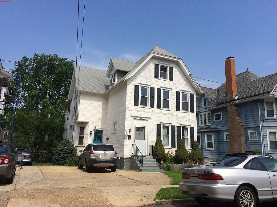 2nd image of 23 Washington Ave