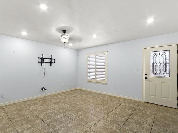 4th image of 14222 Poets Rock Ln