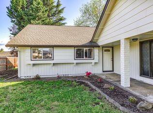 610 Hopkins Rd, Central Pt, OR 97502