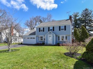 82 Bonny View Rd, West Hartford, CT 06107