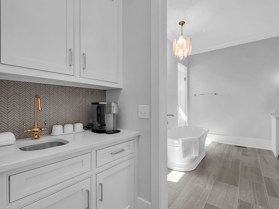 37th image of 5026 Hilltop Ln