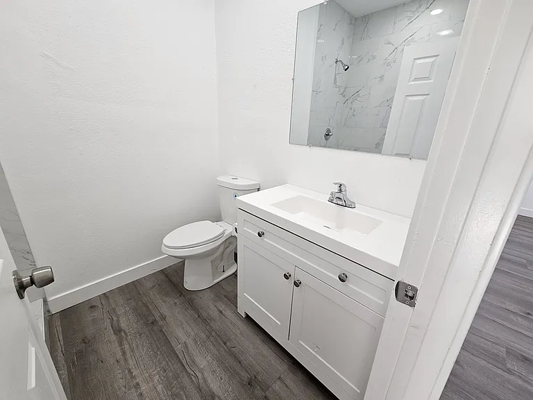 3953 Arden Dr #3953 — Photo 11