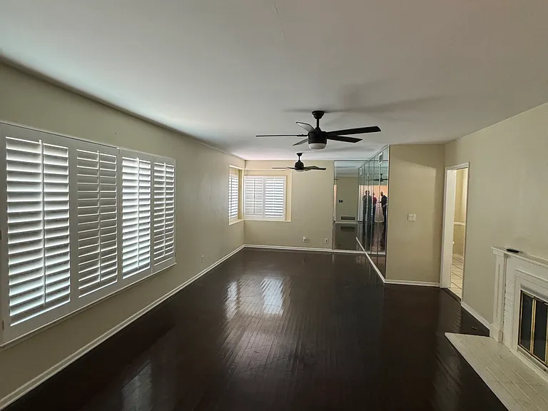1515 N Mountain Ave — Photo 2