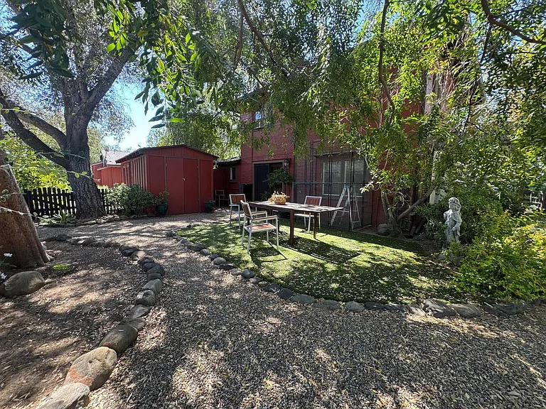 406 S Signal St #A — Photo 16