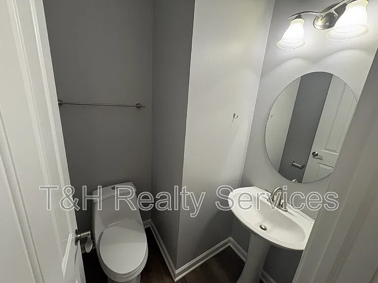 9059 Rider Dr — Photo 12