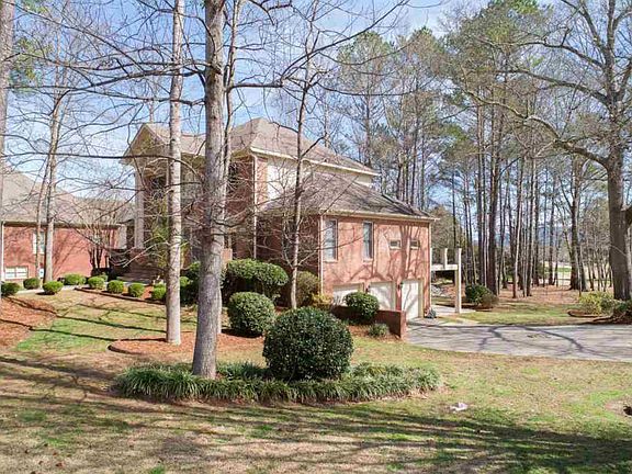 4th image of 3001 Bogey Cir SE