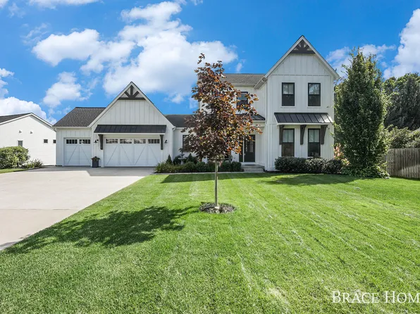 3962 Denali Dr, Hudsonville, MI 49426