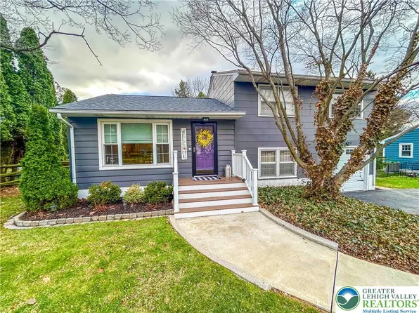 825 Sheridan Dr, Easton, PA 18045