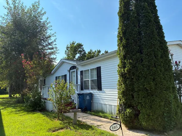 105 Indian Creek Dr, Paris, TN 38242