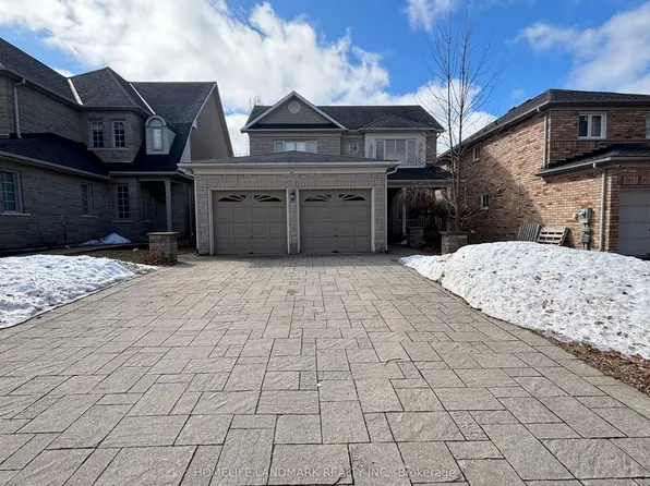 380 Stone Rd, Aurora, ON L4G 6Z5