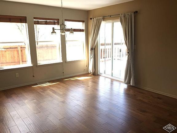 5th image of 103 Oxbow Ct