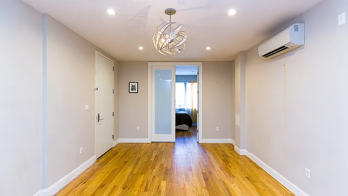 Rented by Nooklyn NYC LLC | media 7